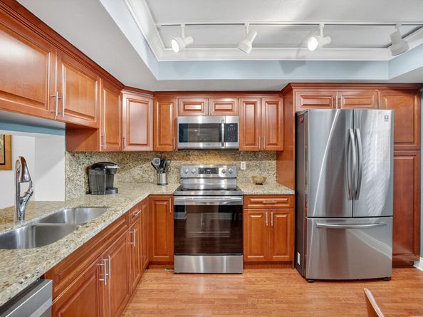 16051 Blatt Blvd 211, Weston FL 33326
