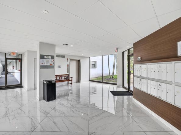 16051 Blatt Blvd 211, Weston FL 33326