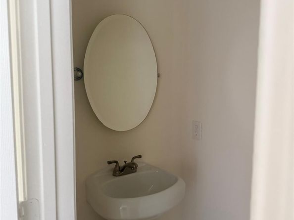 321 W 21st St, Riviera Beach FL 33404