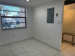 1101 Colony Point Circle 102, Pembroke Pines FL 33026
