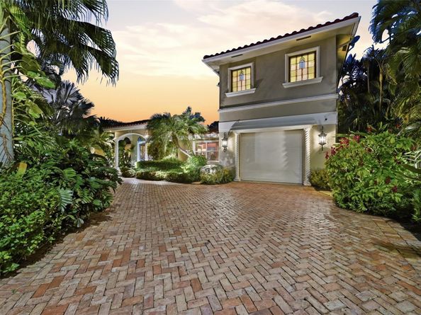 2525 NE 21st Court, Fort Lauderdale FL 33305