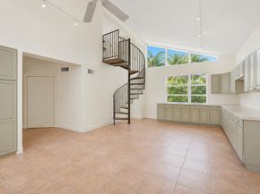 2525 NE 21st Court, Fort Lauderdale FL 33305