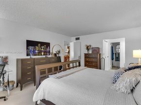 11378 SW 84th Lane, Miami FL 33173