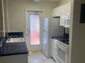 5050 Bayview Drive 17, Fort Lauderdale FL 33308