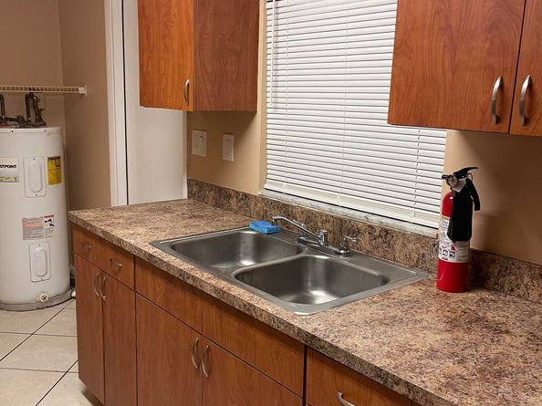 940 W 36th Street 1, Riviera Beach FL 33404