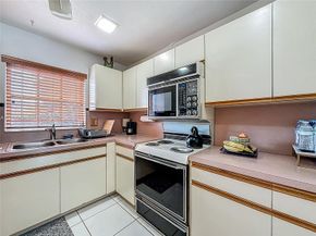 2205 NE 123rd Street 2205 1/2, North Miami FL 33181