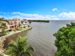 3471 Main Hwy 619 619, Miami FL 33133