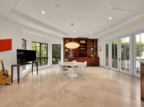 3471 Main Hwy 619 619, Miami FL 33133
