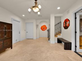 3471 Main Hwy 619 619, Miami FL 33133