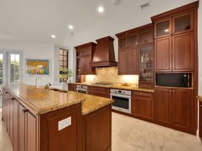 3471 Main Hwy 619 619, Miami FL 33133