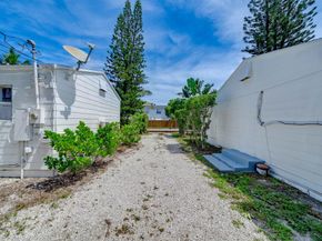 2405-2407 N East Coast Street, Lake Worth Beach FL 33460