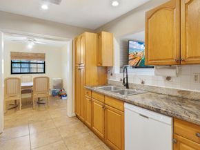 713 NE 35th Street, Oakland Park FL 33334