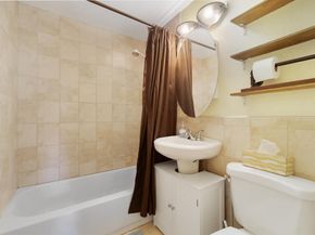 713 NE 35th Street, Oakland Park FL 33334