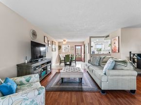 225 Bonnie Boulevard 302, Palm Springs FL 33461
