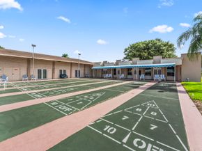 225 Bonnie Boulevard 302, Palm Springs FL 33461