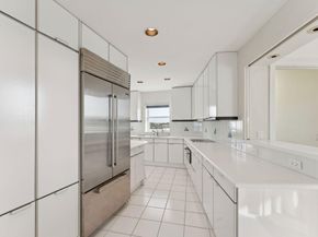 100 Royal Palm Way G5, Palm Beach FL 33480