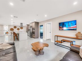 1111 NW 70th Terrace, Plantation FL 33313