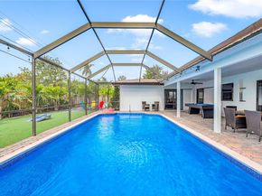 1111 NW 70th Terrace, Plantation FL 33313