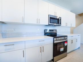 4941 Peacock Way 5838, Dania Beach FL 33312