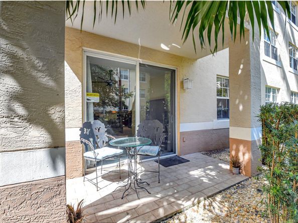 1805 N Flagler Drive 102, West Palm Beach FL 33407
