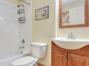 1805 N Flagler Drive 102, West Palm Beach FL 33407