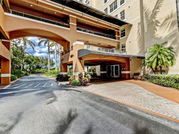 1805 N Flagler Drive 102, West Palm Beach FL 33407