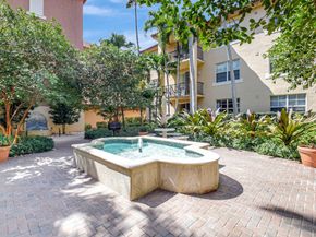 1805 N Flagler Drive 102, West Palm Beach FL 33407