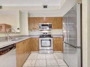 1805 N Flagler Drive 102, West Palm Beach FL 33407