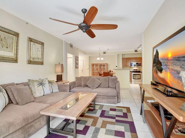 1805 N Flagler Drive 102, West Palm Beach FL 33407