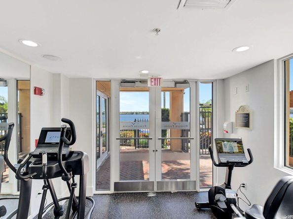1805 N Flagler Drive 102, West Palm Beach FL 33407