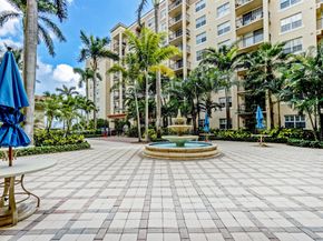 1805 N Flagler Drive 102, West Palm Beach FL 33407