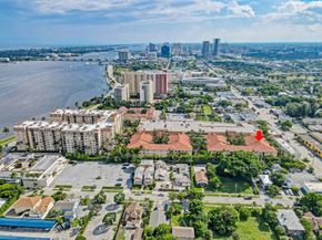 1805 N Flagler Drive 102, West Palm Beach FL 33407