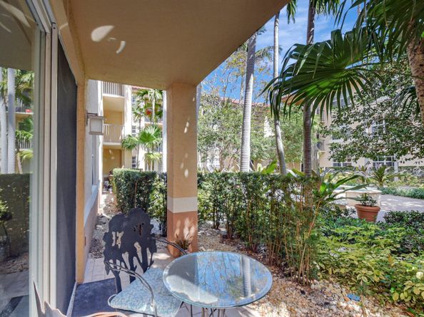 1805 N Flagler Drive 102, West Palm Beach FL 33407