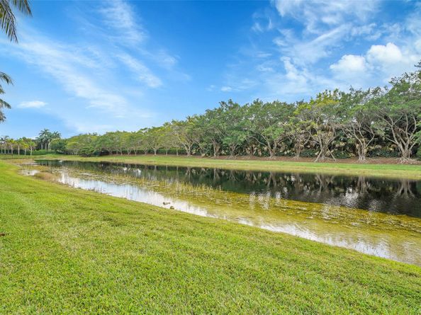 3600 Paddock Rd, Weston FL 33331