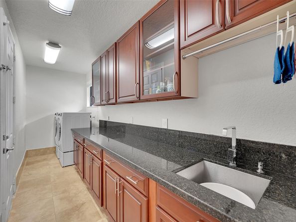 3600 Paddock Rd, Weston FL 33331