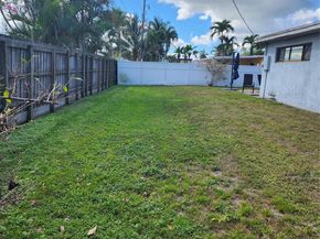 8310 NW 172nd St, Hialeah FL 33015