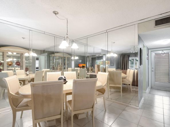 1 Abbey Lane 201, Delray Beach FL 33446