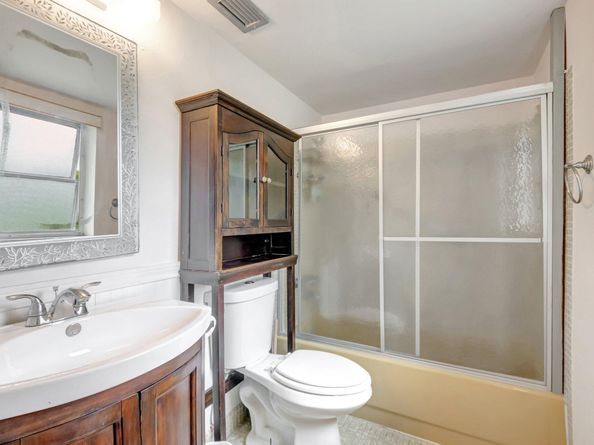 1 Abbey Lane 201, Delray Beach FL 33446