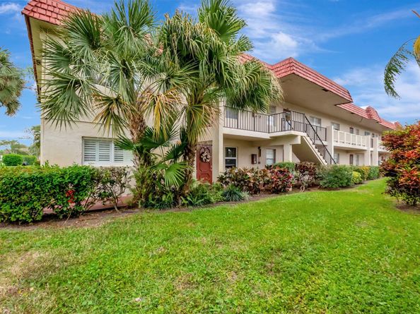 1 Abbey Lane 201, Delray Beach FL 33446