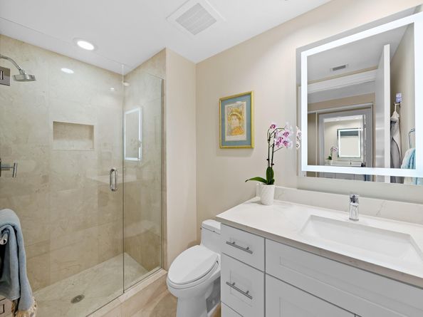 715 Bayshore Dr 904, Fort Lauderdale FL 33304