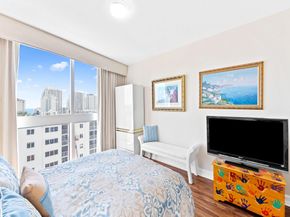 715 Bayshore Dr 904, Fort Lauderdale FL 33304