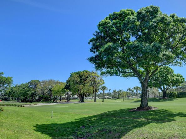 11976 N Lake Drive, Boynton Beach FL 33436