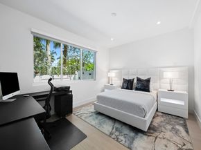 12 SE 10th Ave, Fort Lauderdale FL 33301