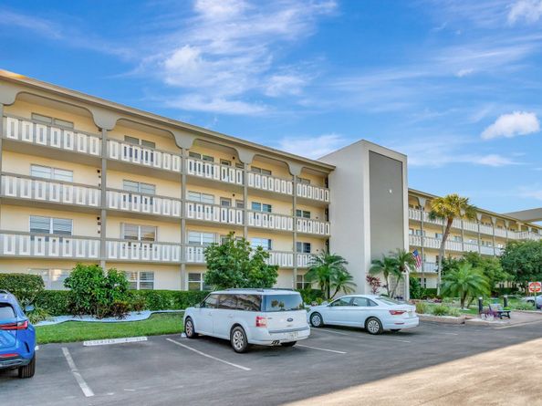 2901 Victoria Circle F2, Coconut Creek FL 33066