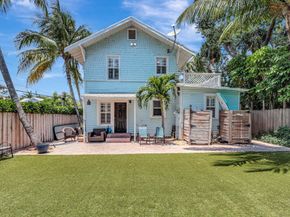 296 Vallette Way, West Palm Beach FL 33401