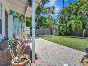 296 Vallette Way, West Palm Beach FL 33401