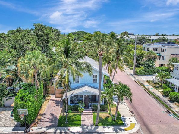 296 Vallette Way, West Palm Beach FL 33401