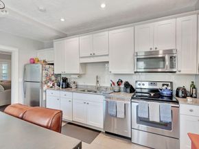 296 Vallette Way, West Palm Beach FL 33401