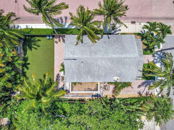296 Vallette Way, West Palm Beach FL 33401