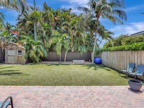 296 Vallette Way, West Palm Beach FL 33401
